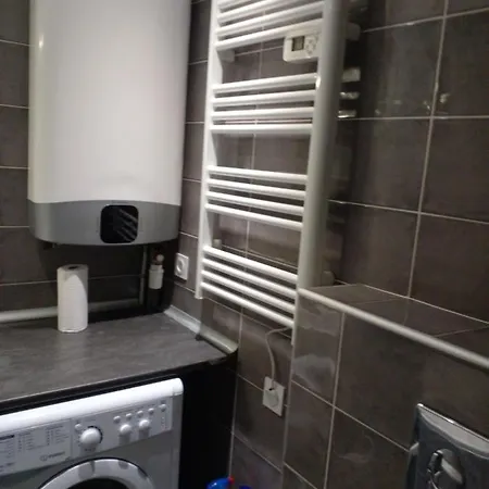 En Résidence Climatisé Avec Parking Apartamento *
